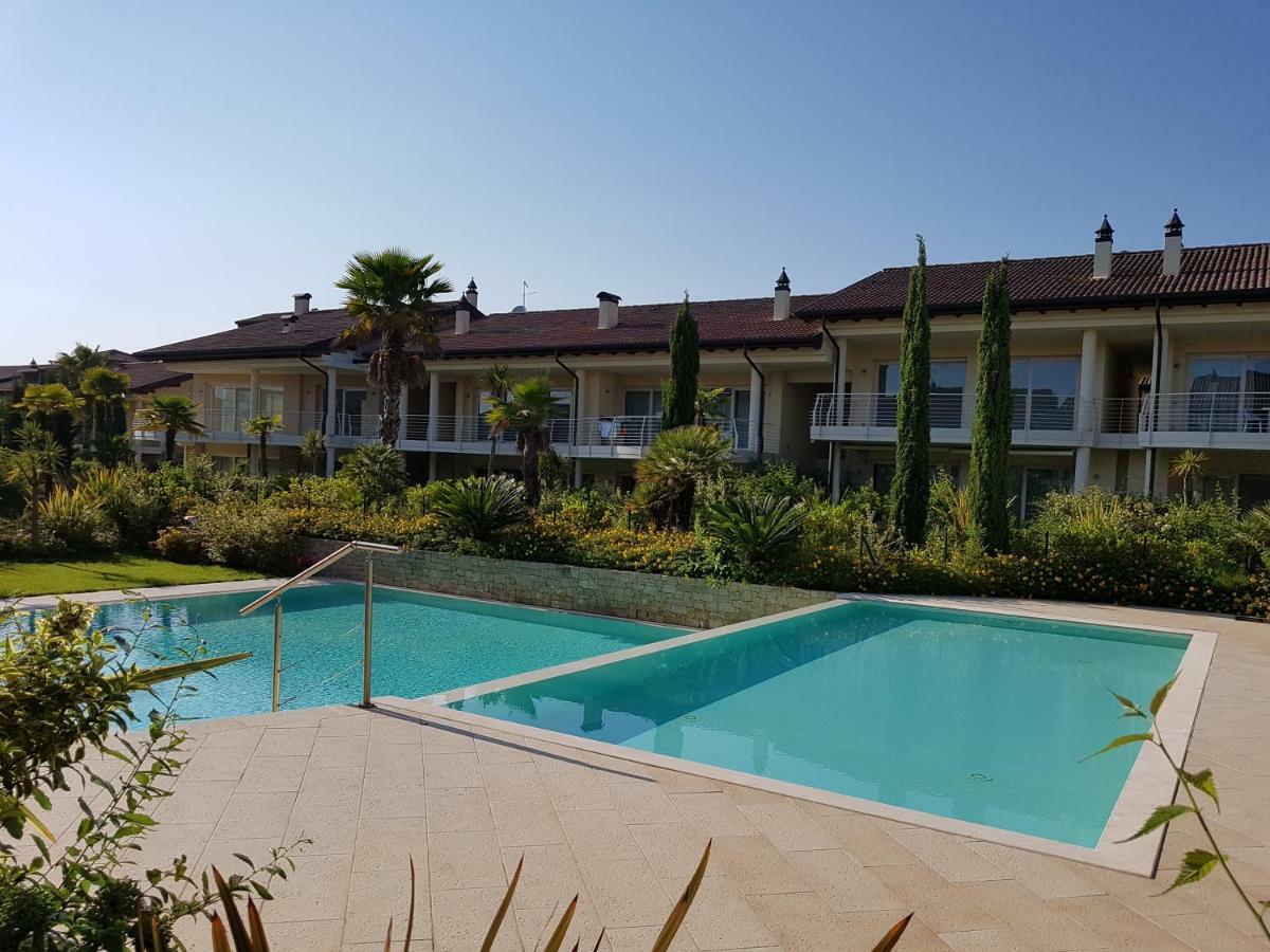 Sky Fort Garda View Σιρμιόνε Εξωτερικό φωτογραφία
