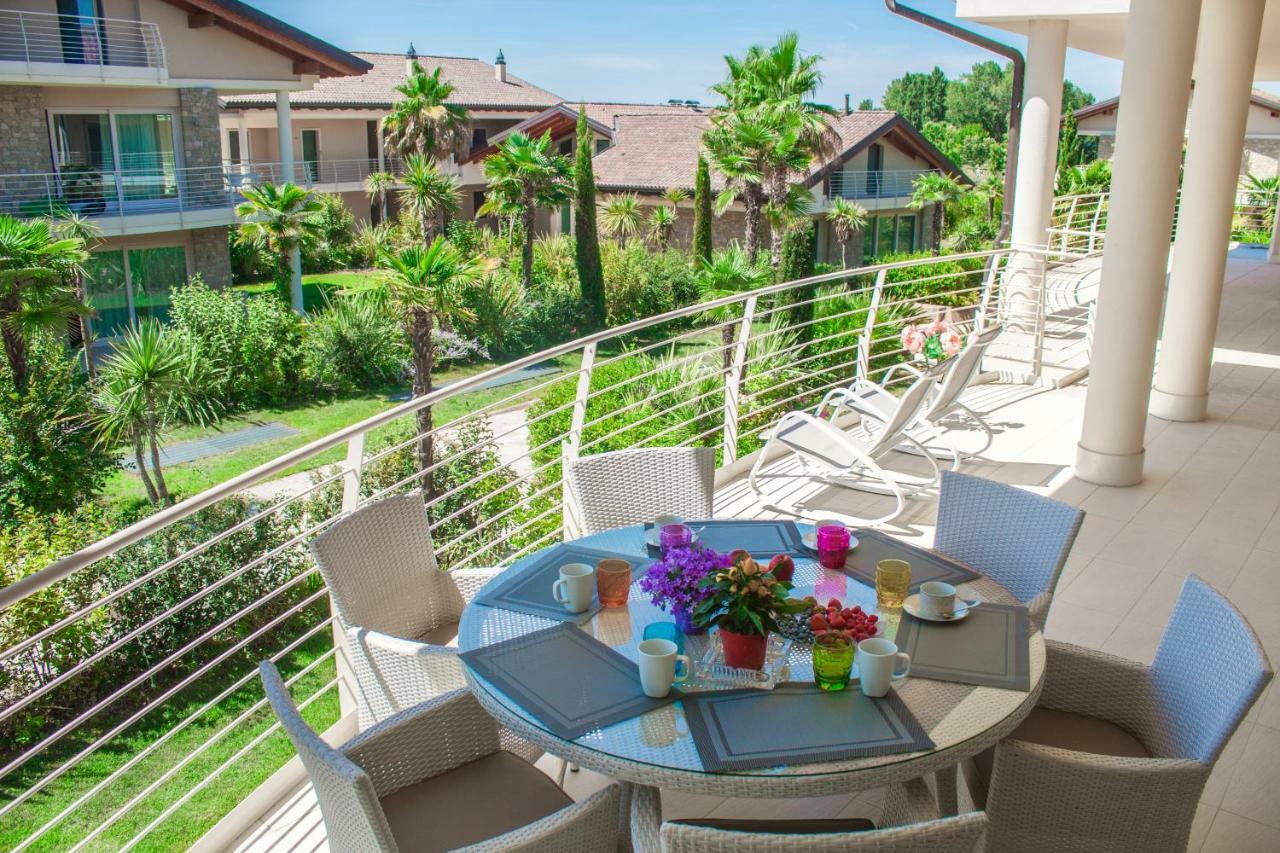 Sky Fort Garda View Σιρμιόνε Εξωτερικό φωτογραφία