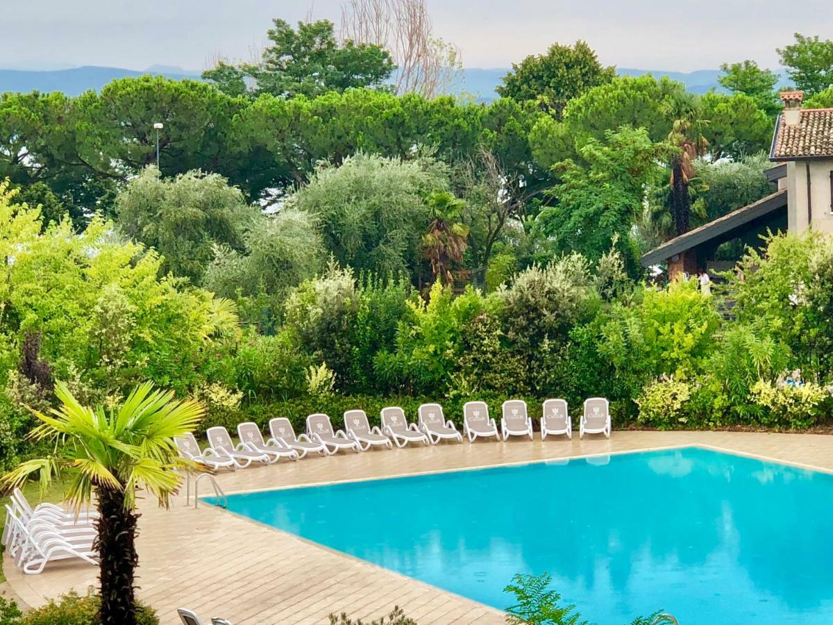 Sky Fort Garda View Σιρμιόνε Εξωτερικό φωτογραφία